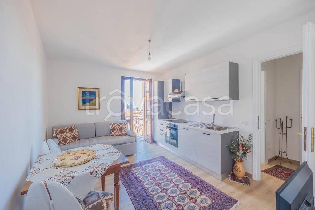 appartamento in vendita a Toscolano-Maderno in zona Maderno