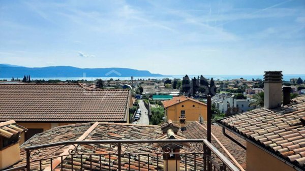 appartamento in vendita a Toscolano-Maderno in zona Maderno