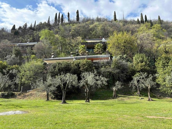 casa indipendente in vendita a Toscolano-Maderno