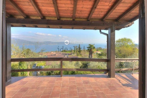 casa indipendente in vendita a Toscolano-Maderno
