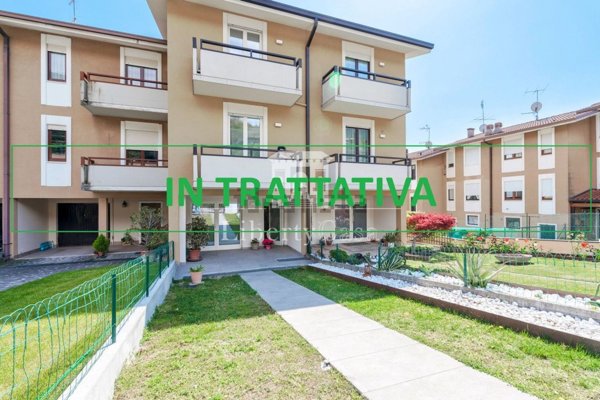 casa indipendente in vendita a Toscolano-Maderno