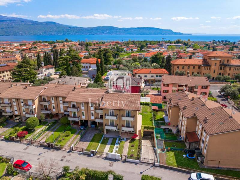 casa indipendente in vendita a Toscolano-Maderno