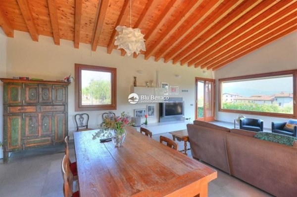 casa indipendente in vendita a Toscolano-Maderno in zona Toscolano