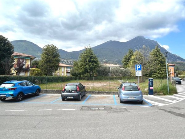 casa indipendente in vendita a Toscolano-Maderno