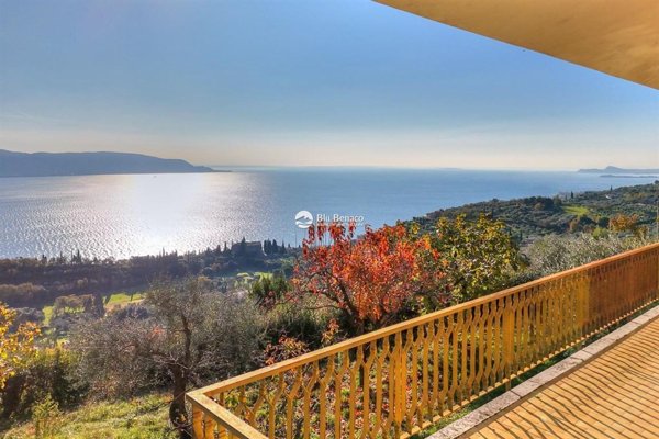 casa indipendente in vendita a Toscolano-Maderno