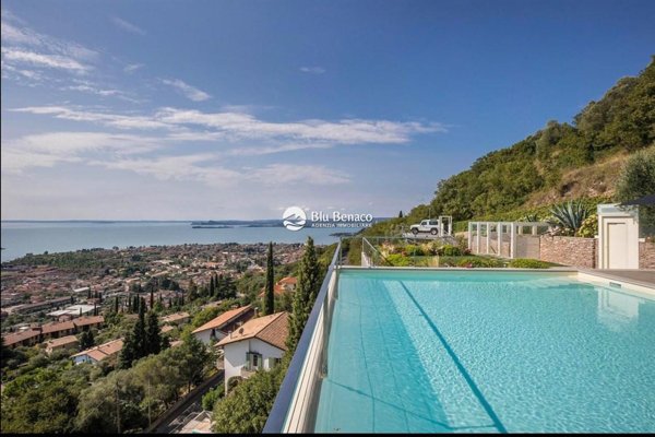 casa indipendente in vendita a Toscolano-Maderno in zona Gaino