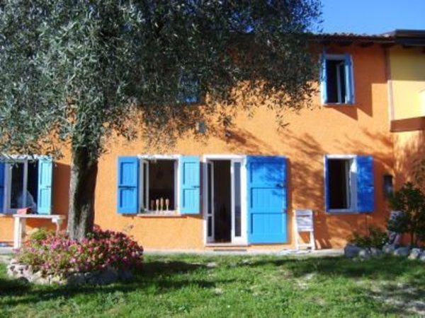 casa indipendente in vendita a Toscolano-Maderno in zona Maderno