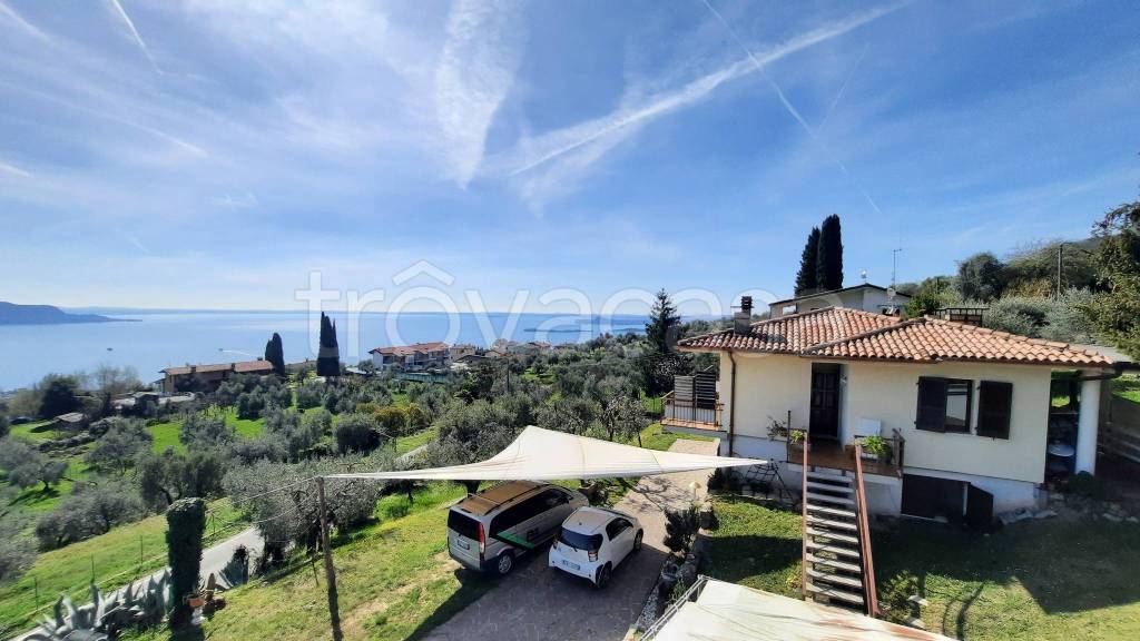 casa indipendente in vendita a Toscolano-Maderno in zona Sanico
