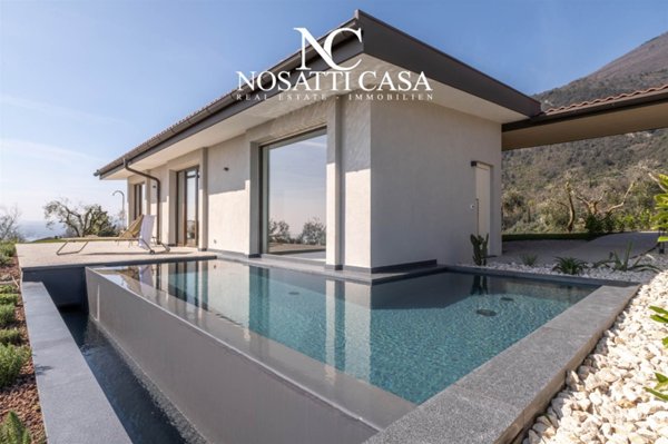 casa indipendente in vendita a Toscolano-Maderno in zona Maderno