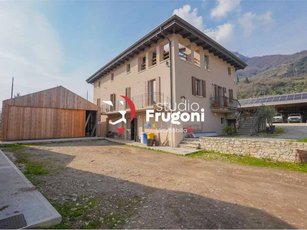 casa indipendente in vendita a Toscolano-Maderno