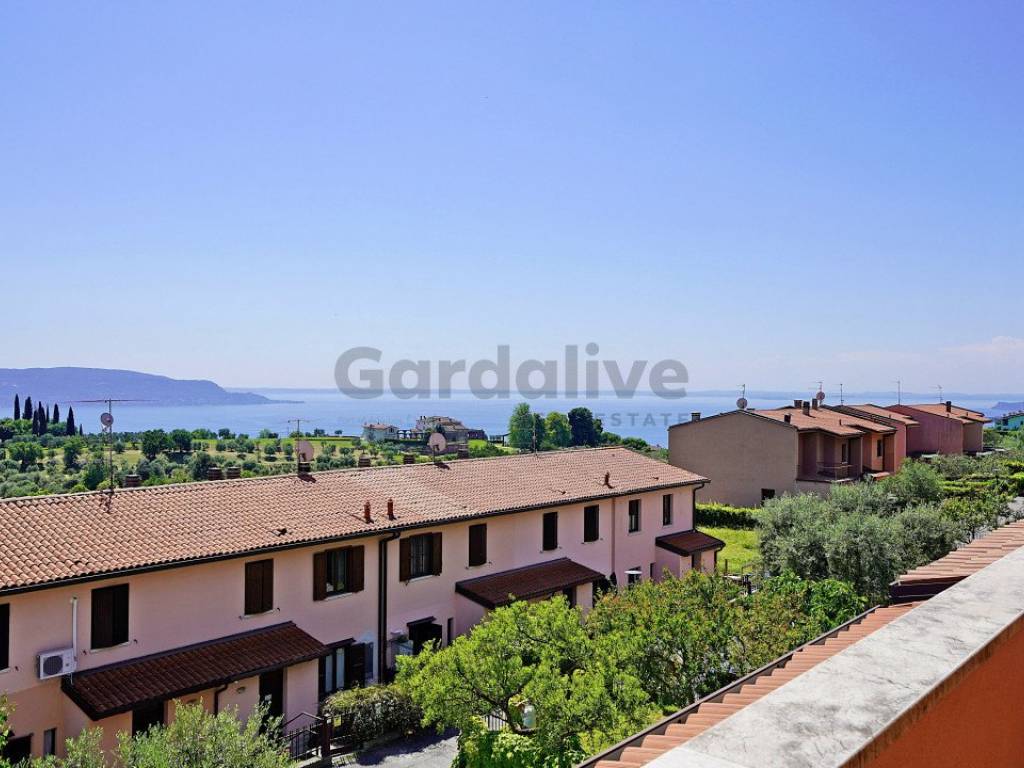 casa indipendente in vendita a Toscolano-Maderno in zona Gaino