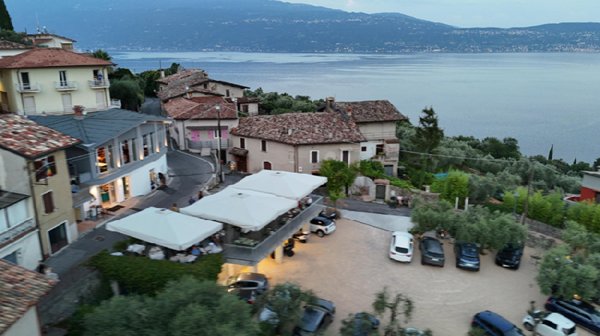 negozio in vendita a Toscolano-Maderno in zona Gaino