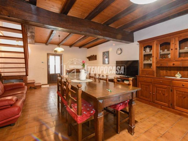 casa indipendente in vendita a Toscolano-Maderno in zona Gaino