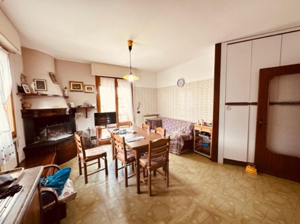 casa indipendente in vendita a Toscolano-Maderno in zona Maderno