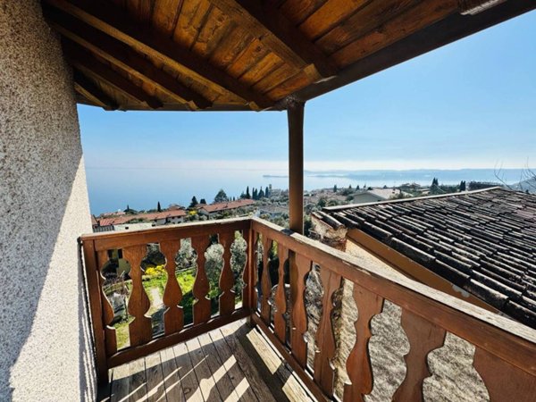 intera palazzina in vendita a Toscolano-Maderno