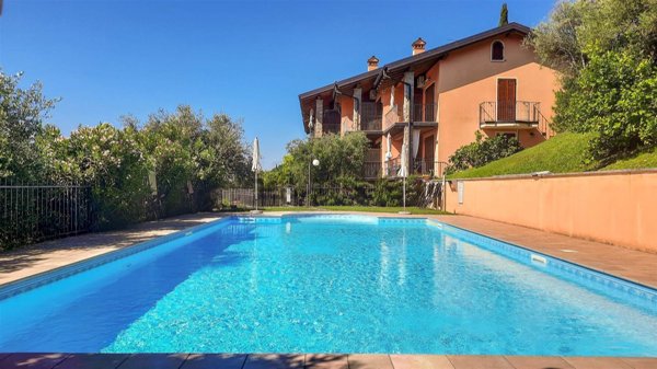 appartamento in vendita a Toscolano-Maderno in zona Cecina