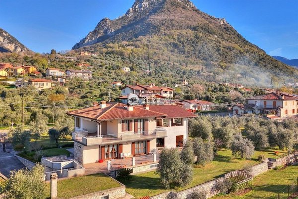 appartamento in vendita a Toscolano-Maderno in zona Gaino
