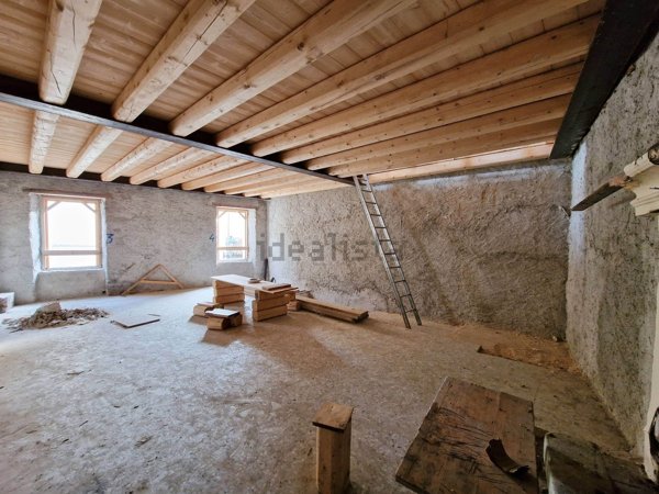 casa indipendente in vendita a Toscolano-Maderno in zona Gaino