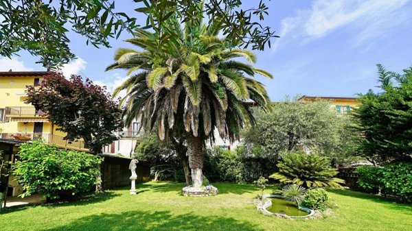 intera palazzina in vendita a Toscolano-Maderno in zona Maderno