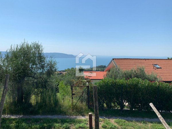 terreno agricolo in vendita a Toscolano-Maderno in zona Gaino
