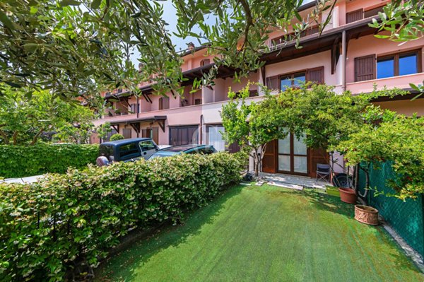 casa indipendente in vendita a Toscolano-Maderno in zona Gaino