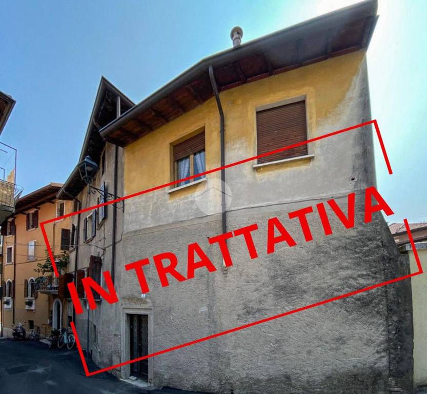 casa indipendente in vendita a Toscolano-Maderno in zona Maderno