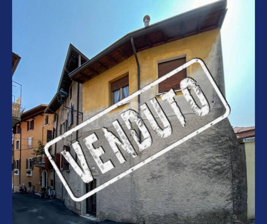 casa indipendente in vendita a Toscolano-Maderno in zona Maderno