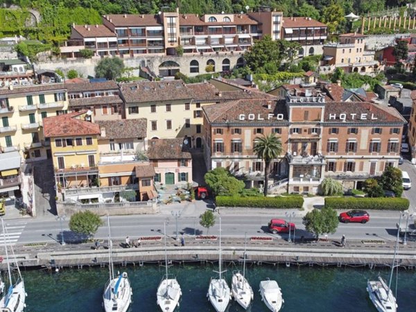 villa in vendita a Toscolano-Maderno in zona Maderno