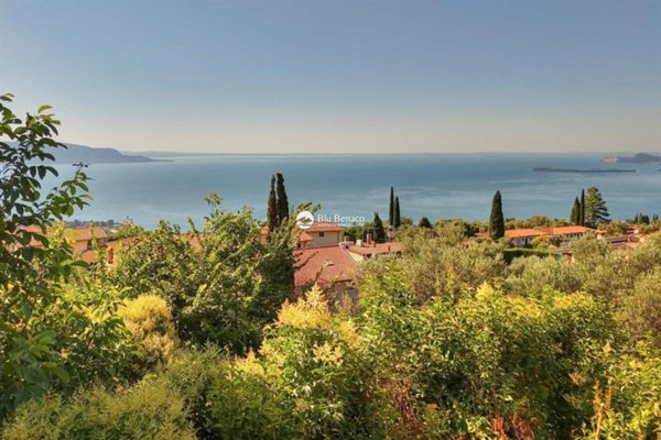 casa indipendente in vendita a Toscolano-Maderno in zona Toscolano