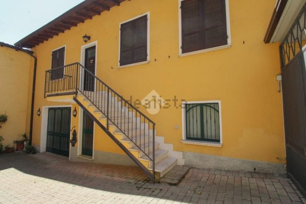 appartamento in vendita a Toscolano-Maderno in zona Cecina