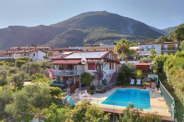 casa indipendente in vendita a Toscolano-Maderno in zona Maclino