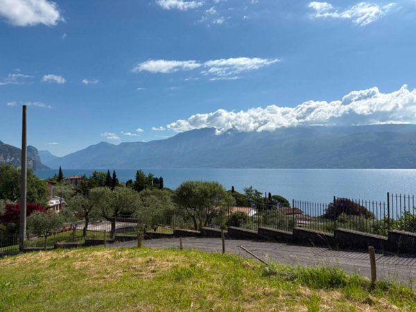 casa indipendente in vendita a Toscolano-Maderno