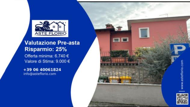 locale commerciale in vendita a Toscolano-Maderno