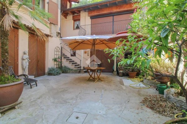 casa indipendente in vendita a Toscolano-Maderno in zona Cecina