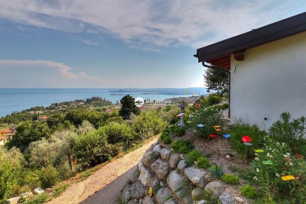 casa indipendente in vendita a Toscolano-Maderno in zona Toscolano