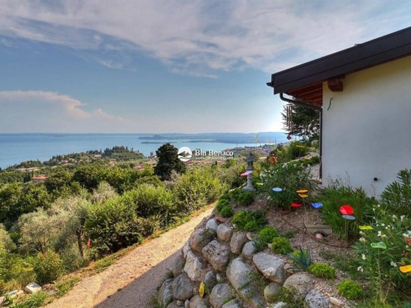 casa indipendente in vendita a Toscolano-Maderno in zona Gaino