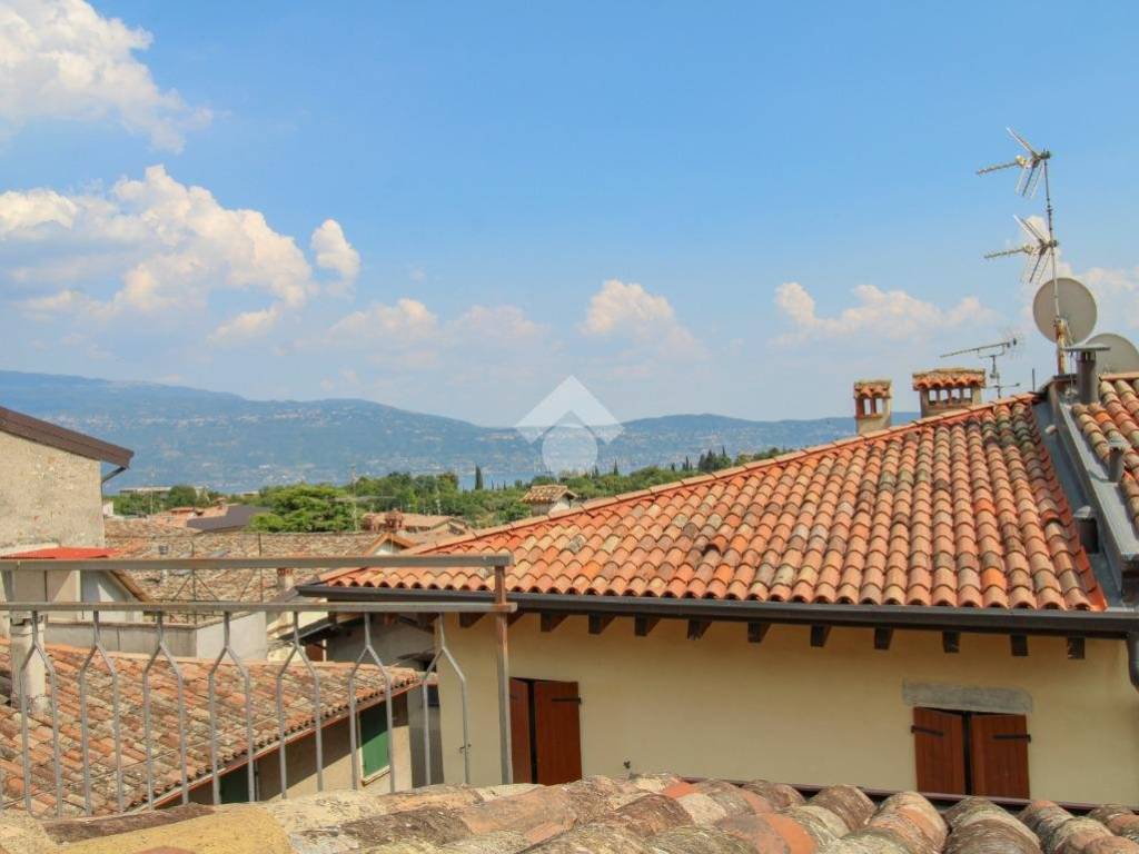 casa indipendente in vendita a Toscolano-Maderno in zona Gaino