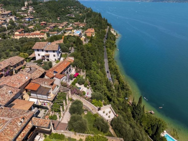 appartamento in vendita a Toscolano-Maderno in zona Cecina