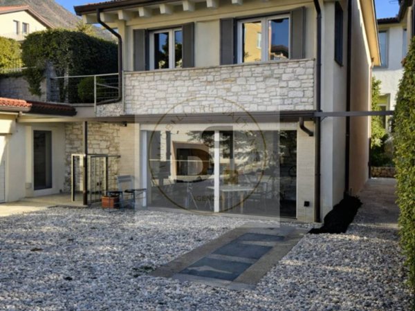 casa indipendente in vendita a Toscolano-Maderno in zona Gaino