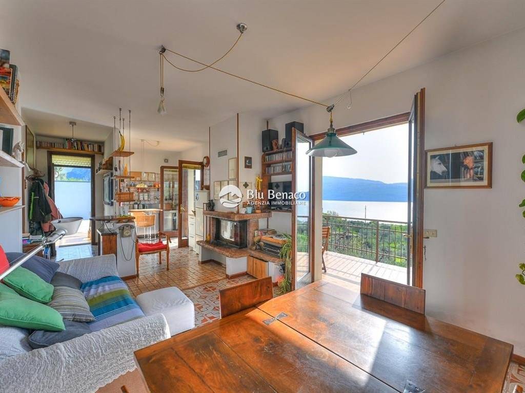 casa indipendente in vendita a Toscolano-Maderno in zona Maderno