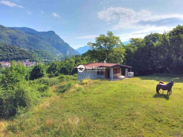 casa indipendente in vendita a Toscolano-Maderno