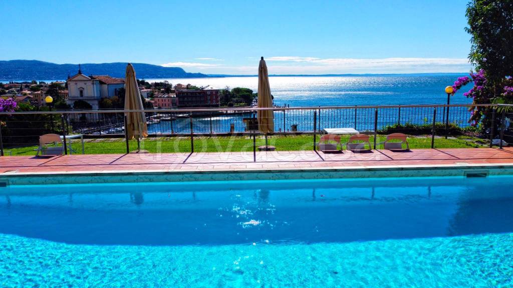 appartamento in vendita a Toscolano-Maderno in zona Maderno