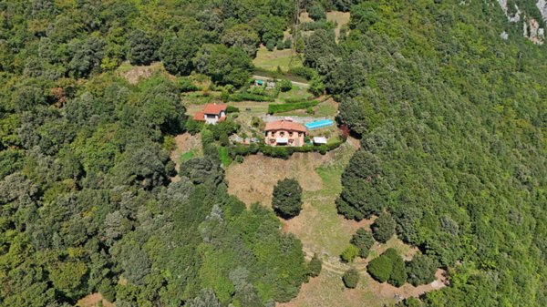 casa indipendente in vendita a Toscolano-Maderno in zona Sanico
