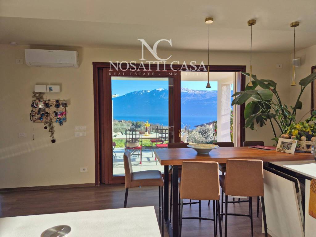 casa indipendente in vendita a Toscolano-Maderno