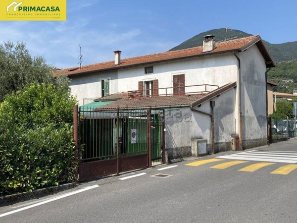 casa indipendente in vendita a Toscolano-Maderno