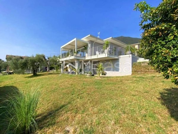 casa indipendente in vendita a Toscolano-Maderno in zona Toscolano