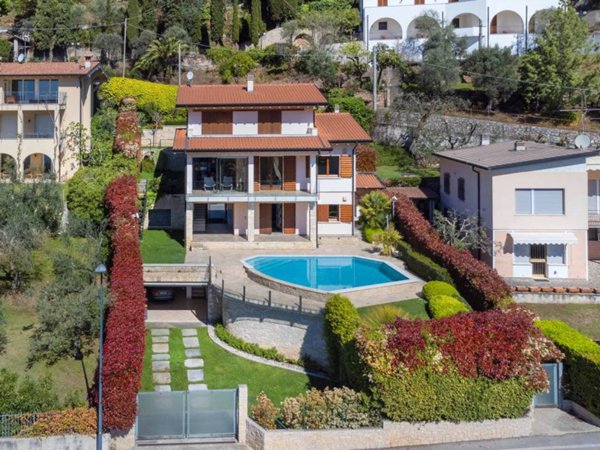 casa indipendente in vendita a Toscolano-Maderno