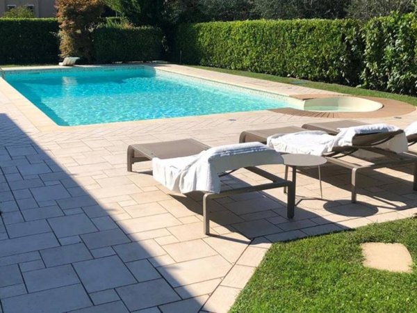 casa indipendente in vendita a Toscolano-Maderno in zona Maderno