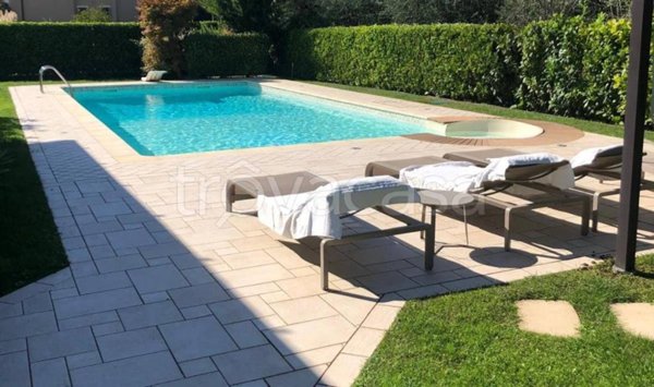 casa indipendente in vendita a Toscolano-Maderno in zona Maderno