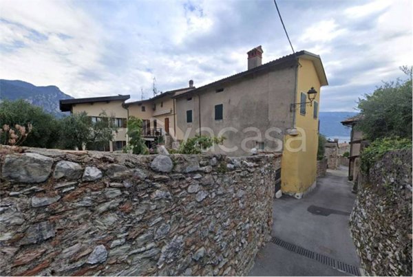 appartamento in vendita a Toscolano-Maderno in zona Roina